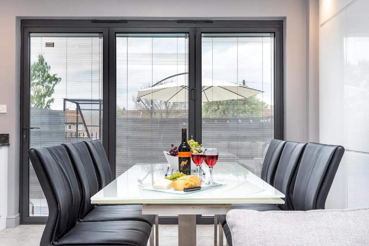 Modern Minimalist Duplex Apartment I Pass The Keys York United Kingdom